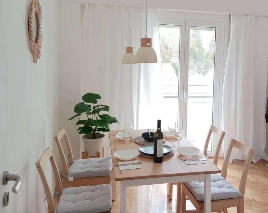 Sunny Two-Bedroom Apartment Next To Panathenaic Stadium Esterno foto
